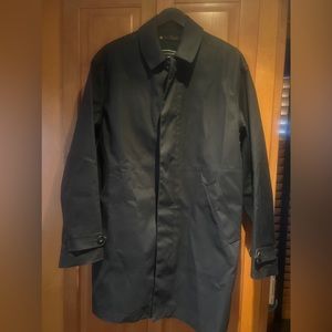 Coach New York Men’s Trench Coat, very mint condition